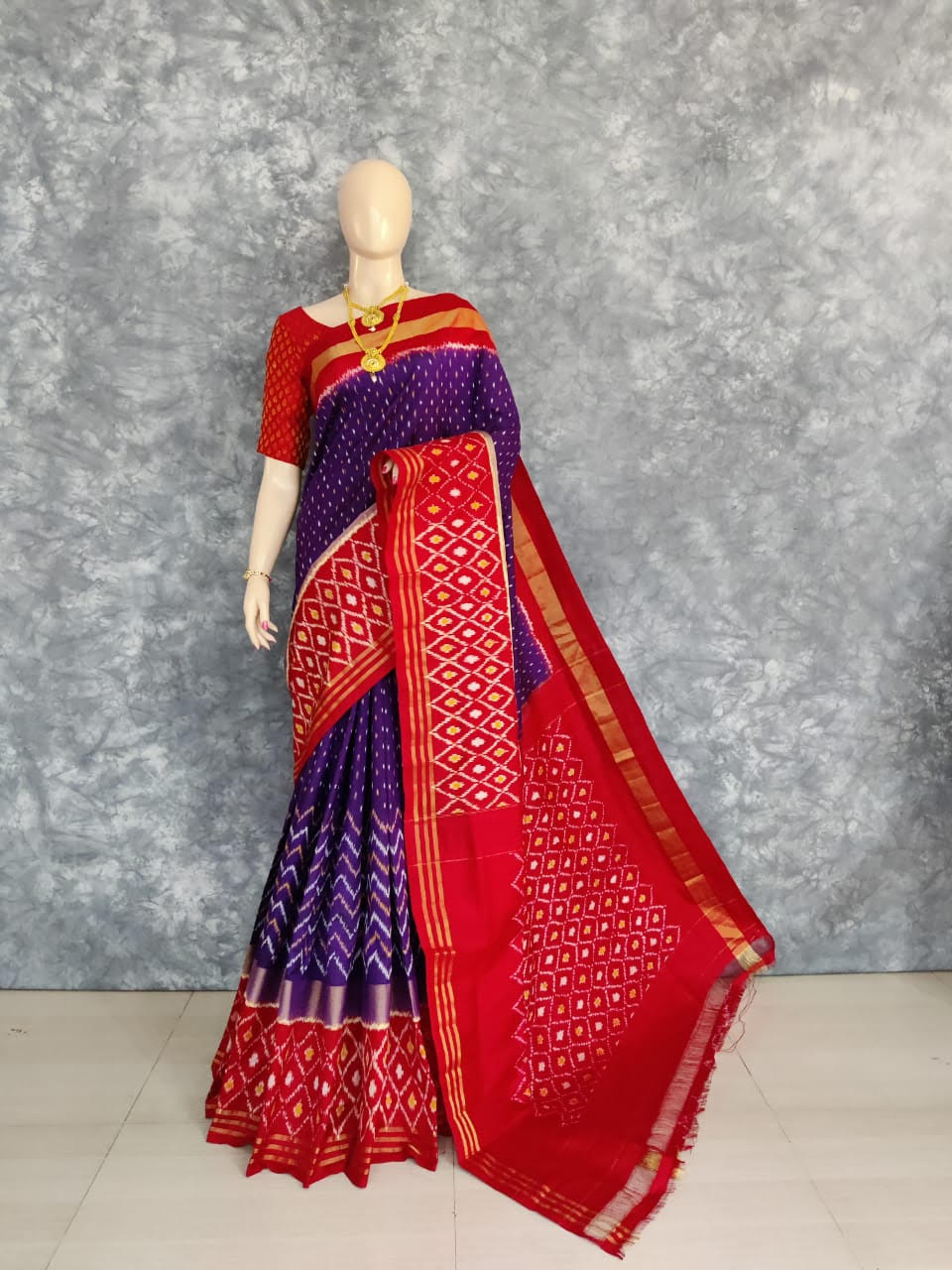 Pochampally Ikkat Silk Lavender With Red Color Saree